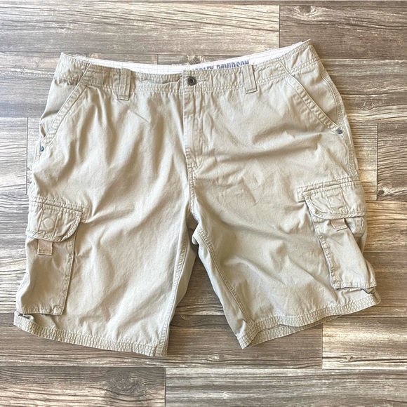 HarleyDavidson Shorts Harley Davidson Mens Beige Cargo Shorts Size